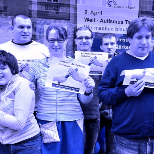 Wir machen blau und wünschen uns Respekt, Akzeptanz, Inklusion.